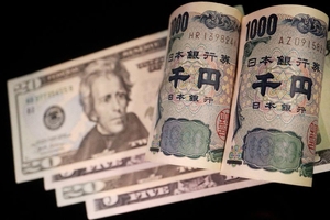 news image for Dollar solidly bid on Fed view, economic resilience; yen eyes weekly gain